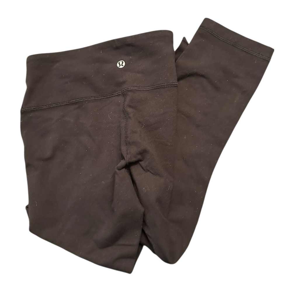 lululemon basic black cropped leggings - Picture 2 of 3